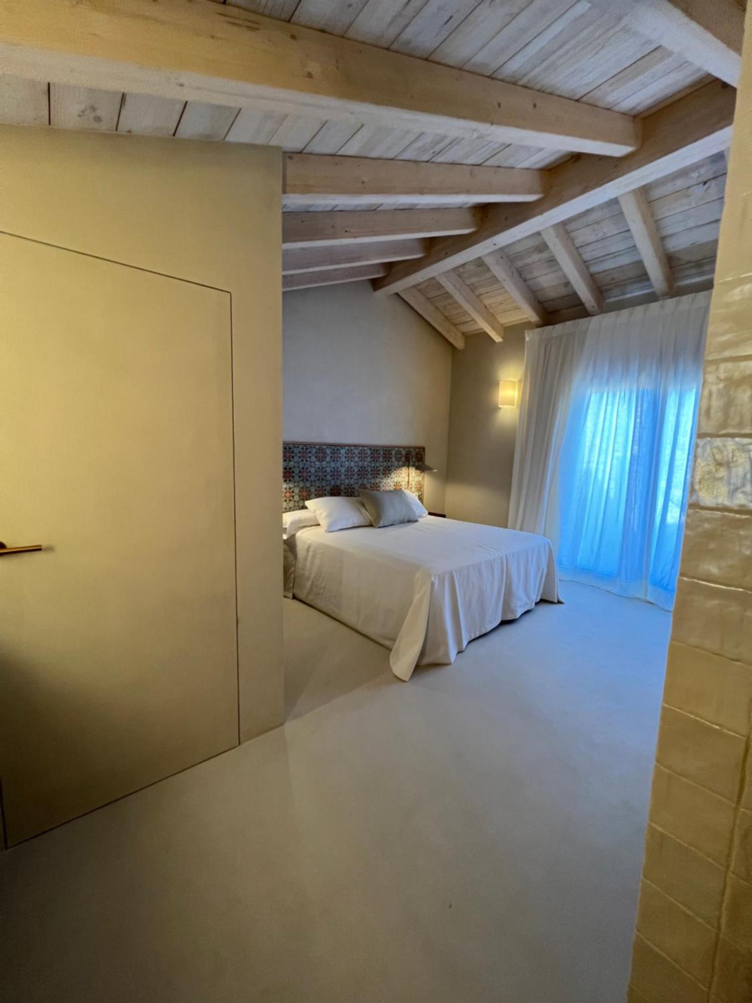 Casa Robla Guest House Bilar Bagian luar foto